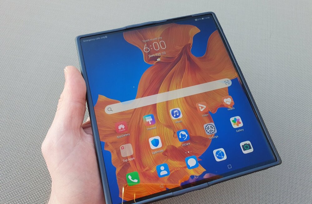 FOTOD | Huawei tutvustas uut volditavat telefoni, mis tuleb müügile ka Eestis