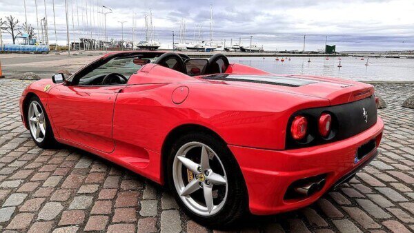 Päeva kuulutus: see on punane Ferrari 360 Spider